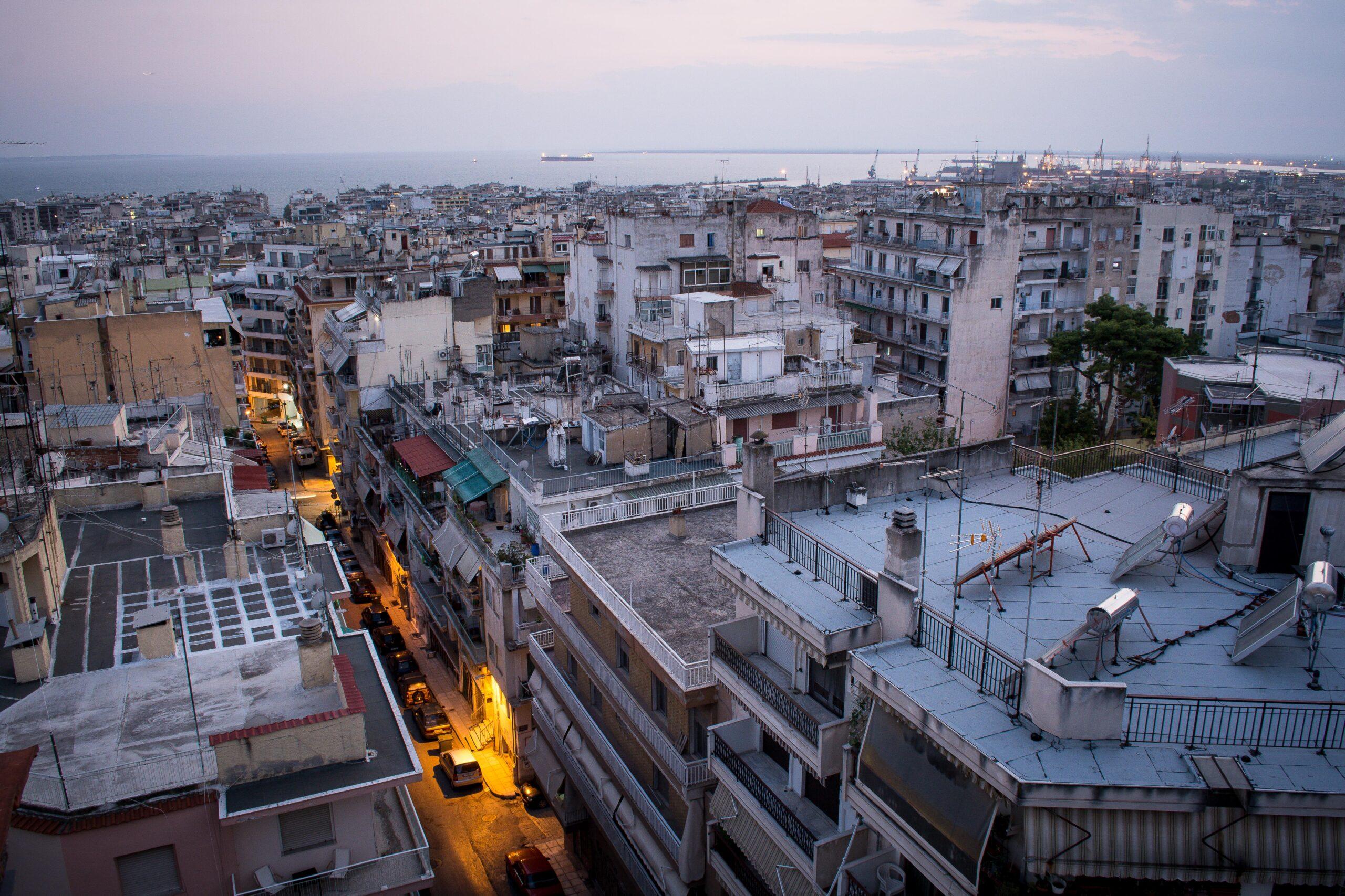 ΕΝΦΙΑ: Μέσα στο Σαββατοκύριακο τα εκκαθαριστικά – Αυτοί θα πληρώσουν μισό φόρο