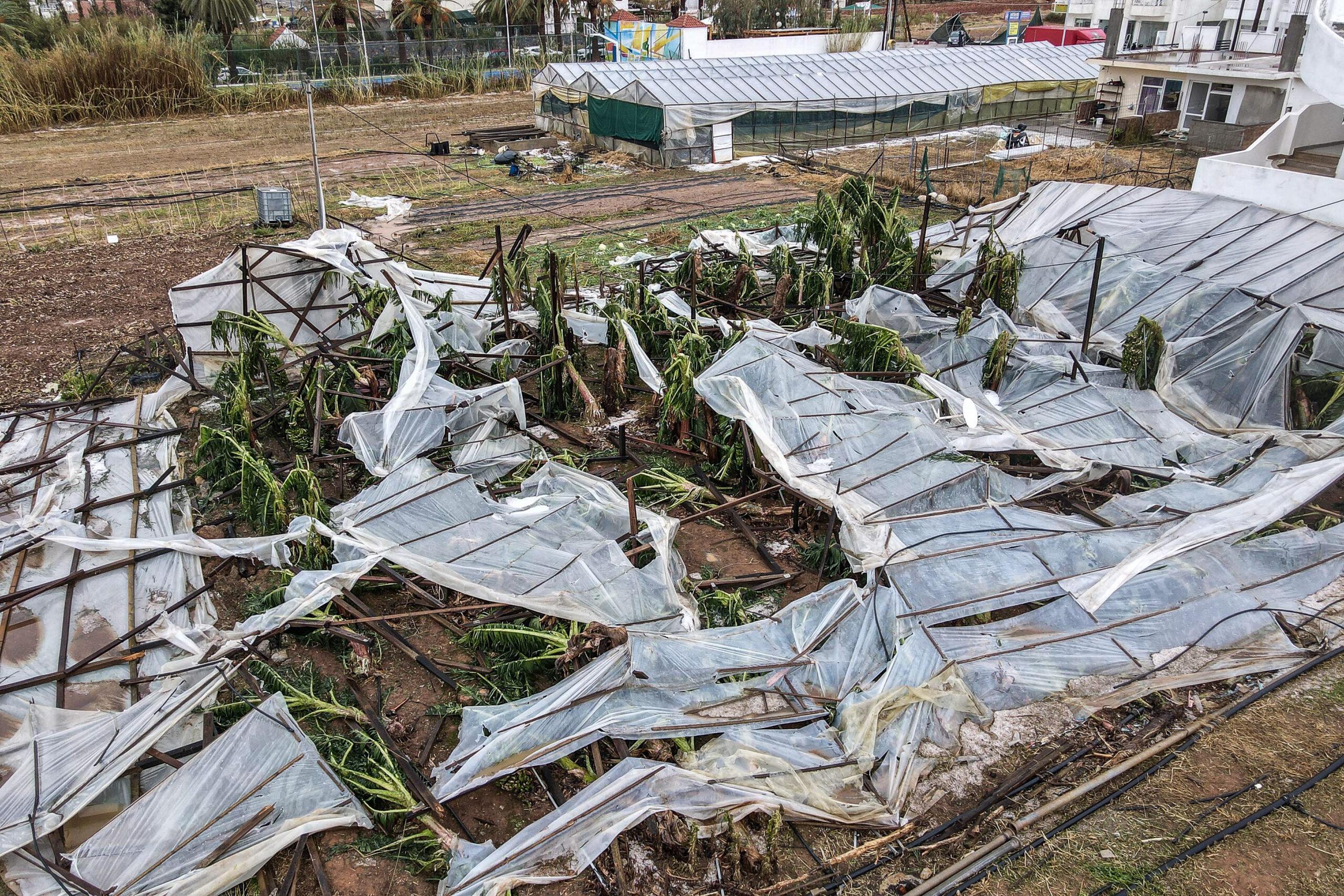 Ηλεία: Η χαλαζόπτωση κατέστρεψε τις καλλιέργειες (ΒΙΝΤΕΟ)