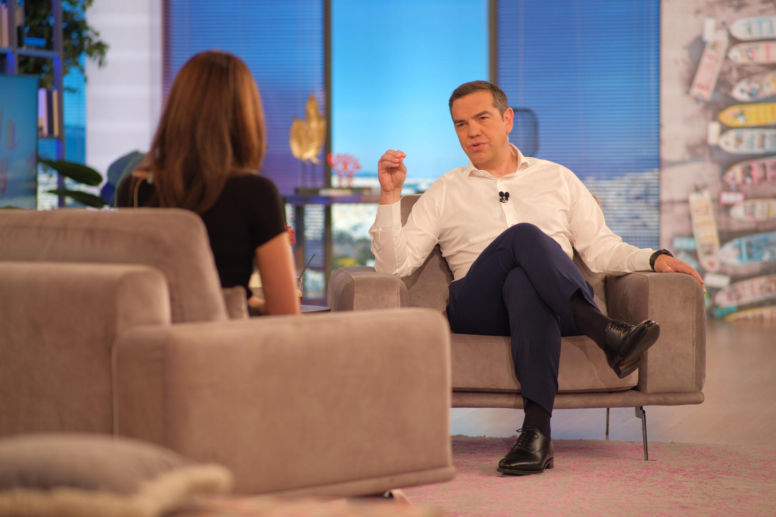 Αλ. Τσίπρας: «Είπα στην Μπέττυ ότι δεν επιτρέπω να γίνουν τα παιδιά μας Ολυμπιακός»