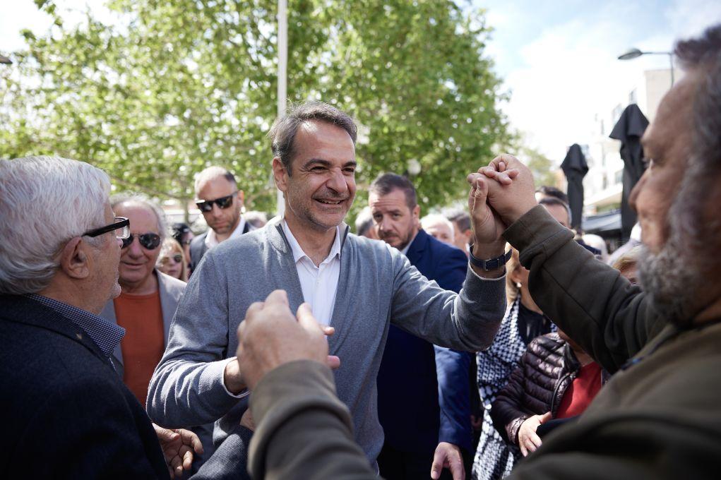 Μητσοτάκης: «Σύντροφοι, δεν είναι στραβός ο γιαλός, εσείς στραβά αρμενίζετε»
