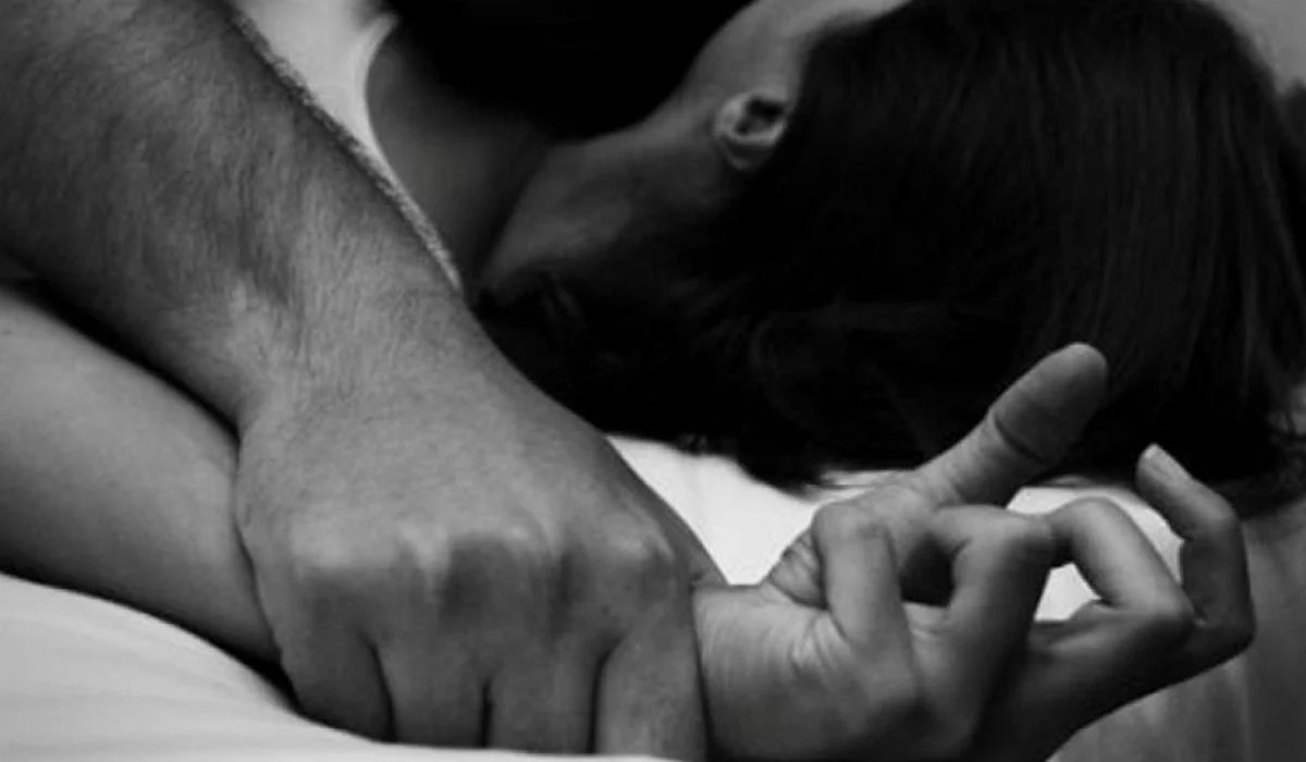 Θεσσαλονίκη: Νεαρή κοπέλα κατήγγειλε τον ξάδερφό της για βιασμό σε κλαμπ
