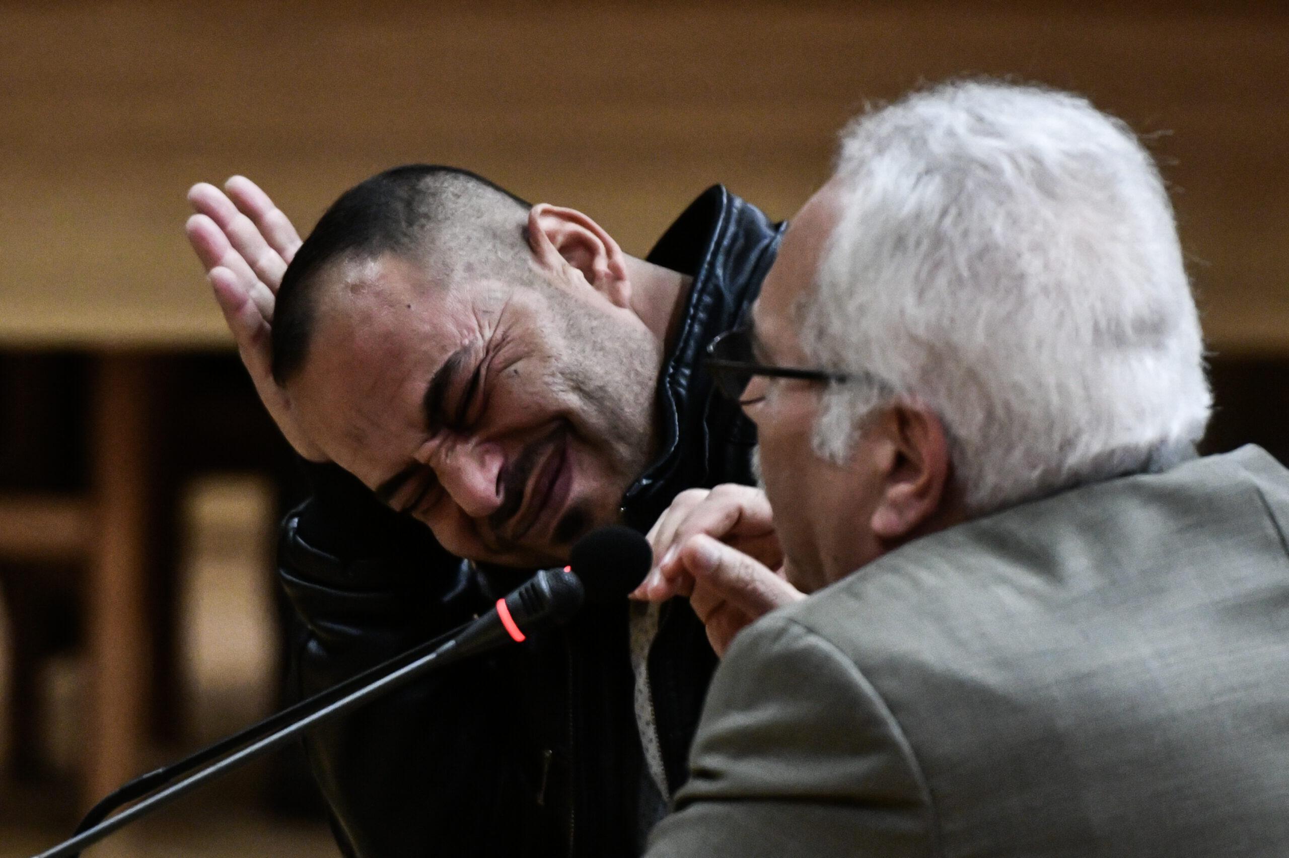 Δίκη Χρυσής Αυγής: «Με άφησαν γιατί νόμιζαν πως πέθανα», κατέθεσε Αιγύπτιος ψαράς