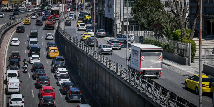 Έξοδος Πάσχα: Ο δεκάλογος της ΕΛ.ΑΣ. για ασφαλές ταξίδι με αυτοκίνητο