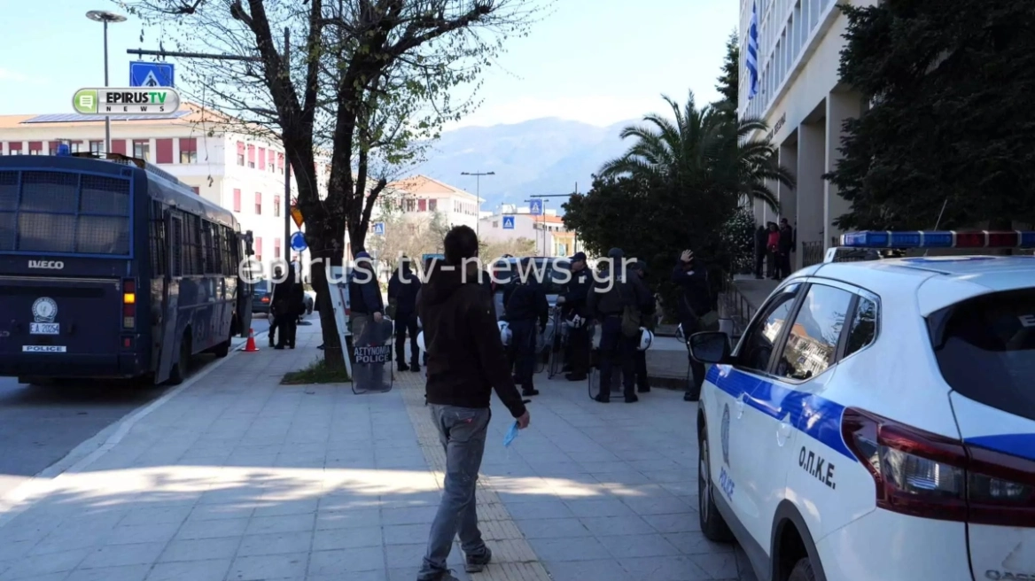Ιωάννινα: Νέα προθεσμία στους 4 συλληφθέντες για την οπαδική συμπλοκή