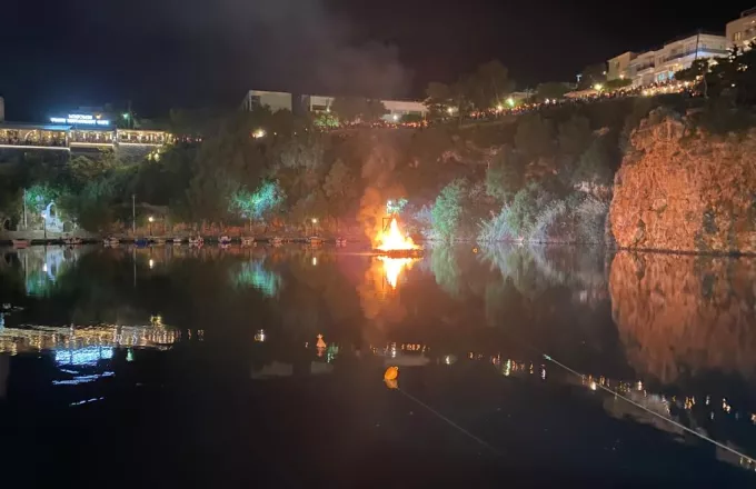 Πάσχα – Ηράκλειο: Δείτε βίντεο από κάψιμο του Ιούδα στη λίμνη του Αγίου Νικολάου
