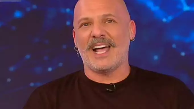 Νίκος Μουτσινάς: «Δεν θα μιλήσουμε, ούτε στην Ματίνα Νικολάου θα ρωτάτε πράγματα για εμένα»