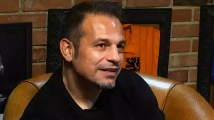 Ο Ντέμης Νικολαΐδης εξομολογείται: «Άρχισα να πίνω, πήρα πολλά κιλά, έψαχνα το νόημα για τη ζωή»