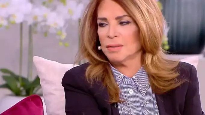 Θύμα ληστείας η Μιμή Ντενίση – Διέρρηξαν το εξοχικό της στον Θεολόγο