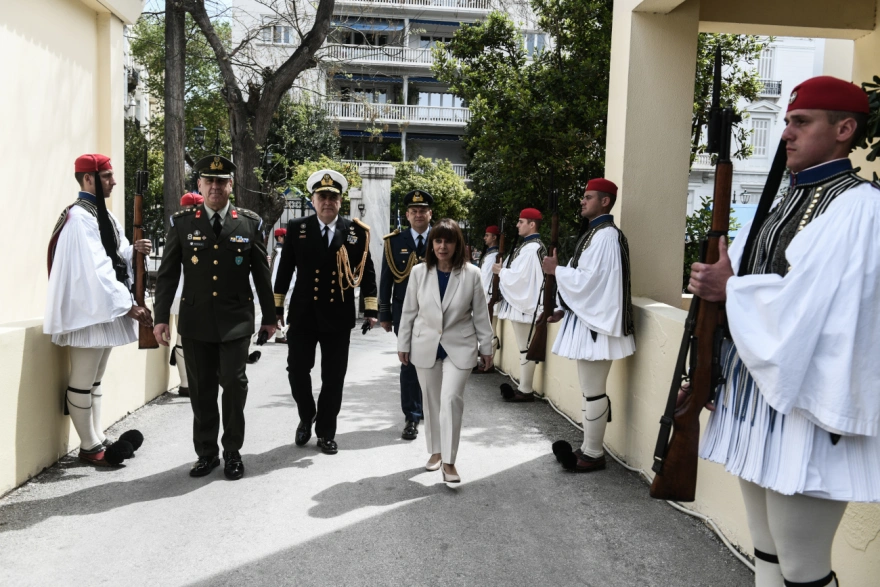 Σακελλαροπούλου: «Αυτή η μέρα του φωτός να γίνει οδηγός μας για ένα αύριο δημιουργικό και οικείο»