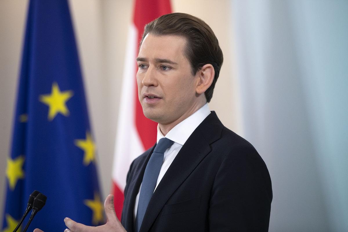 Πρώην καγκελάριος Αυστρίας: «Οι Έλληνες θυμούνται ότι ο Σύριζα παραλίγο να τους οδηγήσει στο χείλος της κατάρρευσης»