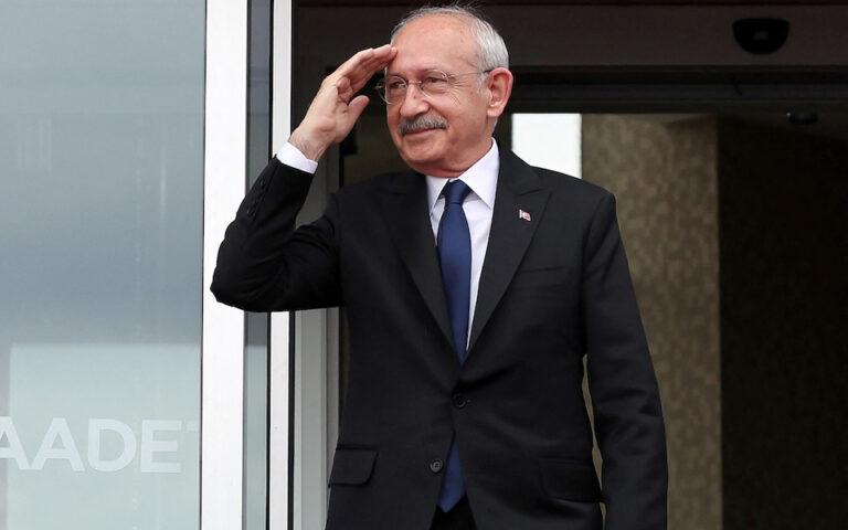 Πρώτη δήλωση Κιλιτσντάρογλου: “Μην εγκαταλείπετε τις κάλπες – Προηγούμαστε”