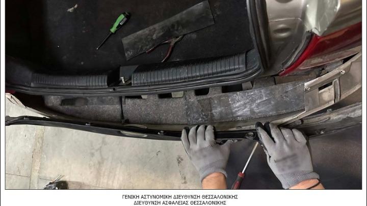 Θεσσαλονίκη: Έκρυβε 9 κιλά ηρωίνη στον προφυλακτήρα του αυτοκινήτου