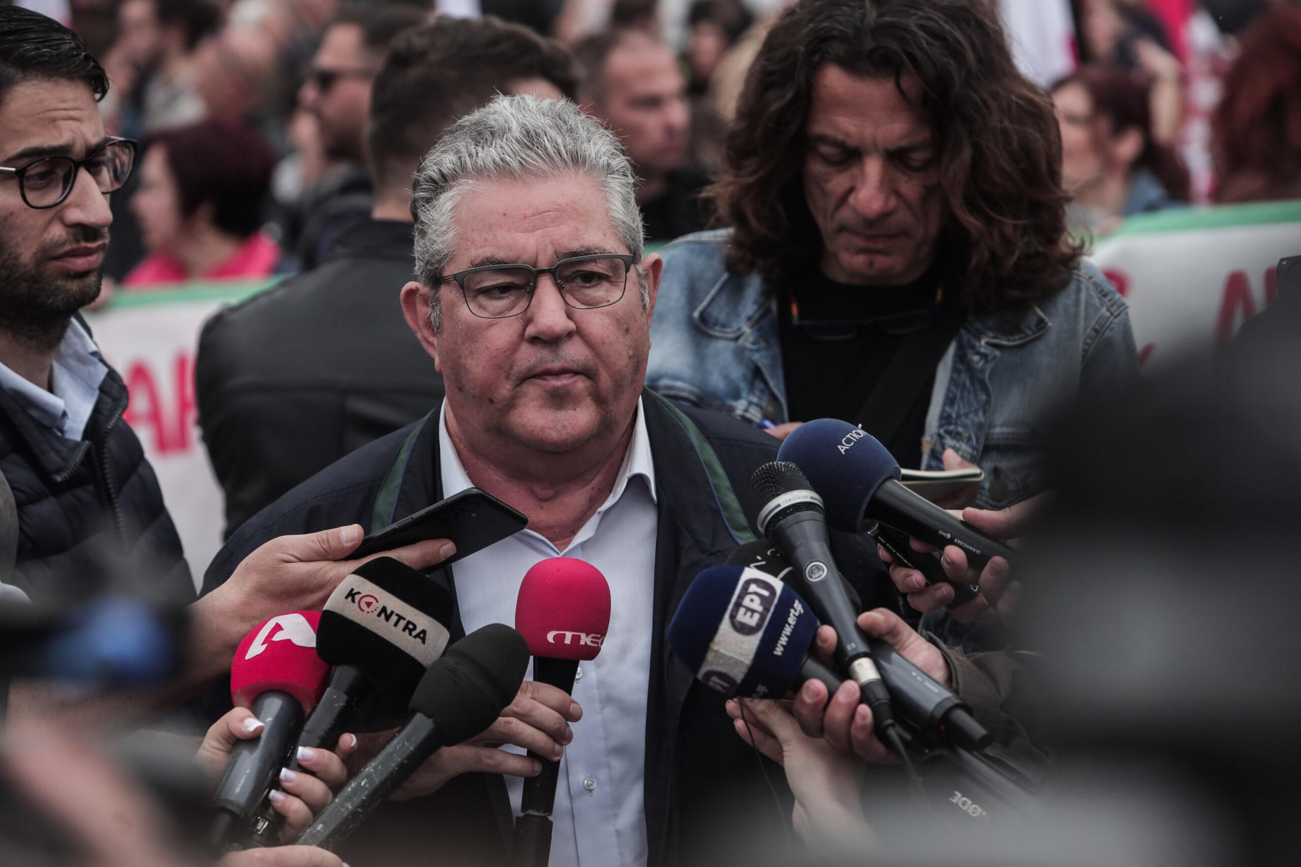 Κουτσούμπας: «Το Πολυτεχνείο, 50 χρόνια μετά είναι στήριγμα για τους σημερινούς και μελλοντικούς αγώνες»