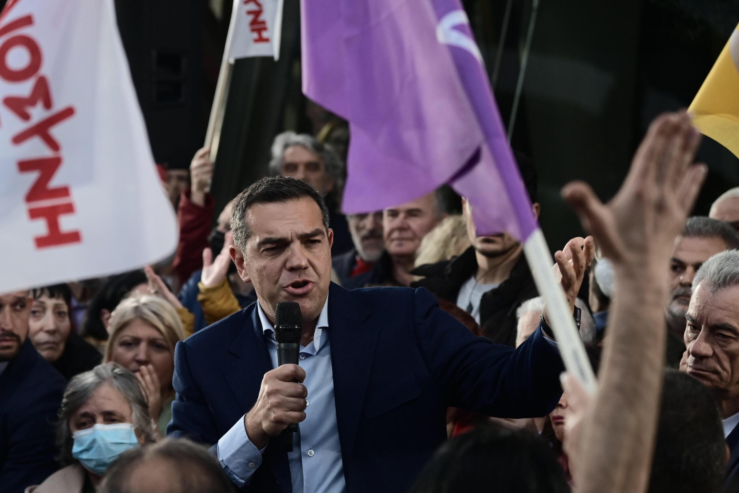 Τσίπρας: Ο Μητσοτάκης παραδέχθηκε ότι υπάρχει σκάνδαλο υποκλοπών και ότι δεν υπήρξε κανένας εθνικός λόγος για τις παρακολουθήσεις