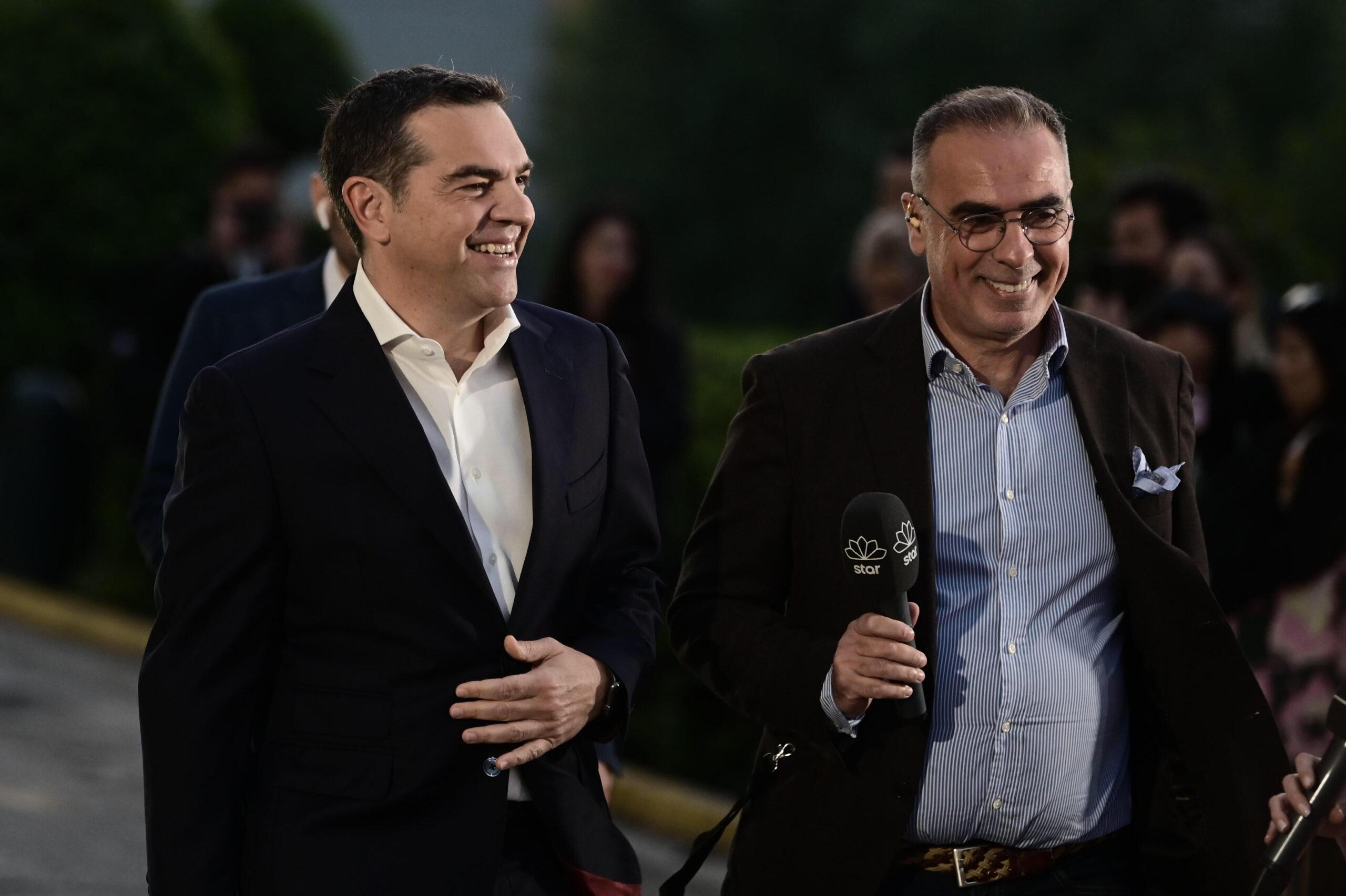 Αλ. Τσίπρας: «Το πρόγραμμά μας θα κοστίσει σε όσους έχουν υπερκέρδη – Ανάγκη για αύξηση στους μισθούς των δημοσίων υπαλλήλων»