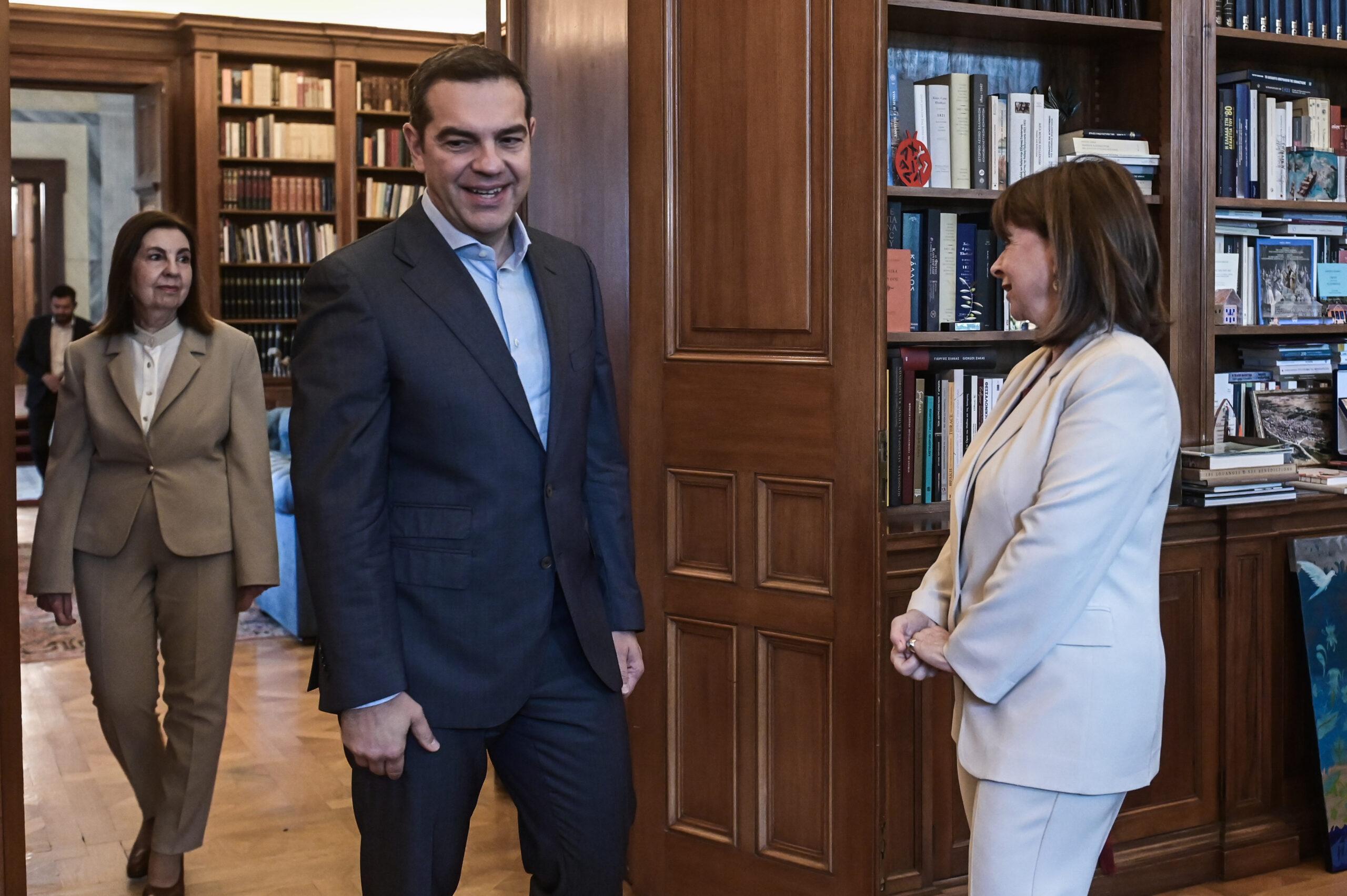 Στην Πρόεδρο της Δημοκρατίας ο Αλέξης Τσίπρας (ΦΩΤΟ)