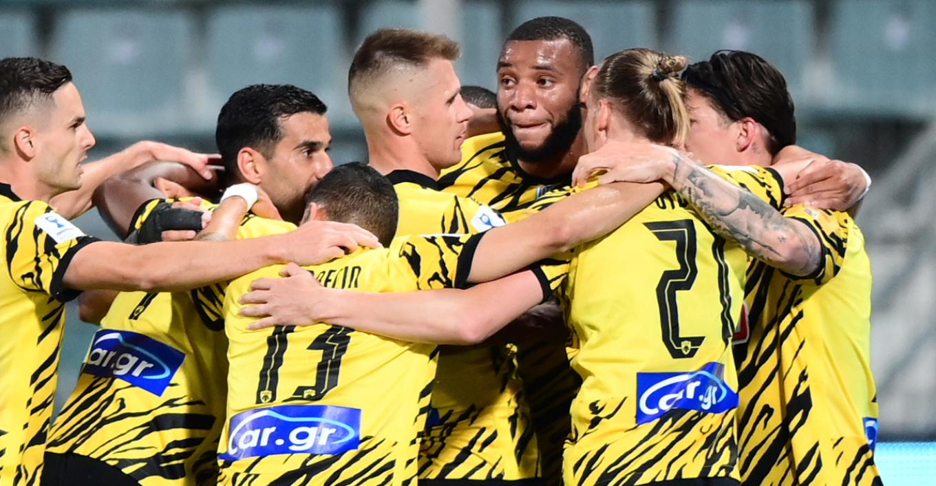 Κυπελλούχος Ελλάδας η ΑΕΚ: Νίκησε 2-0 τον ΠΑΟΚ και πανηγύρισε το νταμπλ