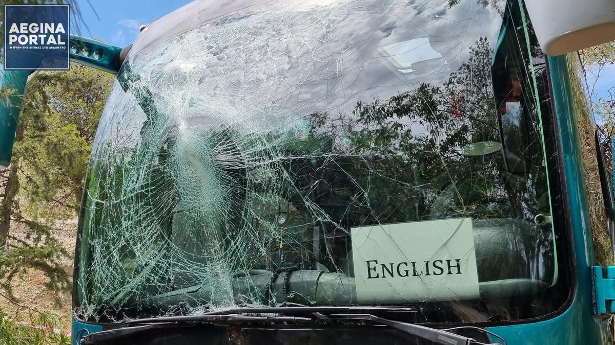 Έτσι έγινε το τροχαίο στην Αίγινα – Νοσηλεύονται στο Παίδων οι μαθήτριες που τραυματίστηκαν