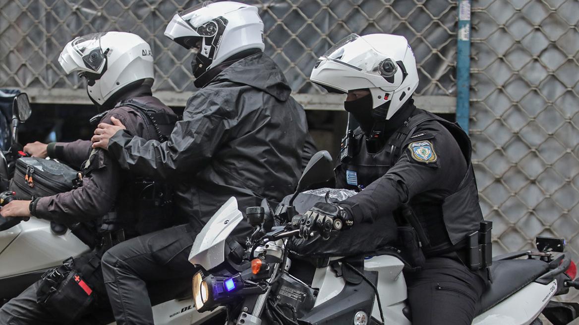 Κορδελιό Θεσσαλονίκης: Έβλεπε live από το κινητό να κλέβουν το σπίτι του – Το “ευχαριστώ” στην ΕΛ.ΑΣ.