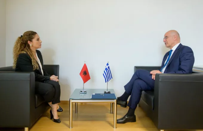 Συνάντηση Δένδια με την Αλβανίδα ΥΠΕΞ – Η κράτηση Μπελέρη στο επίκεντρο