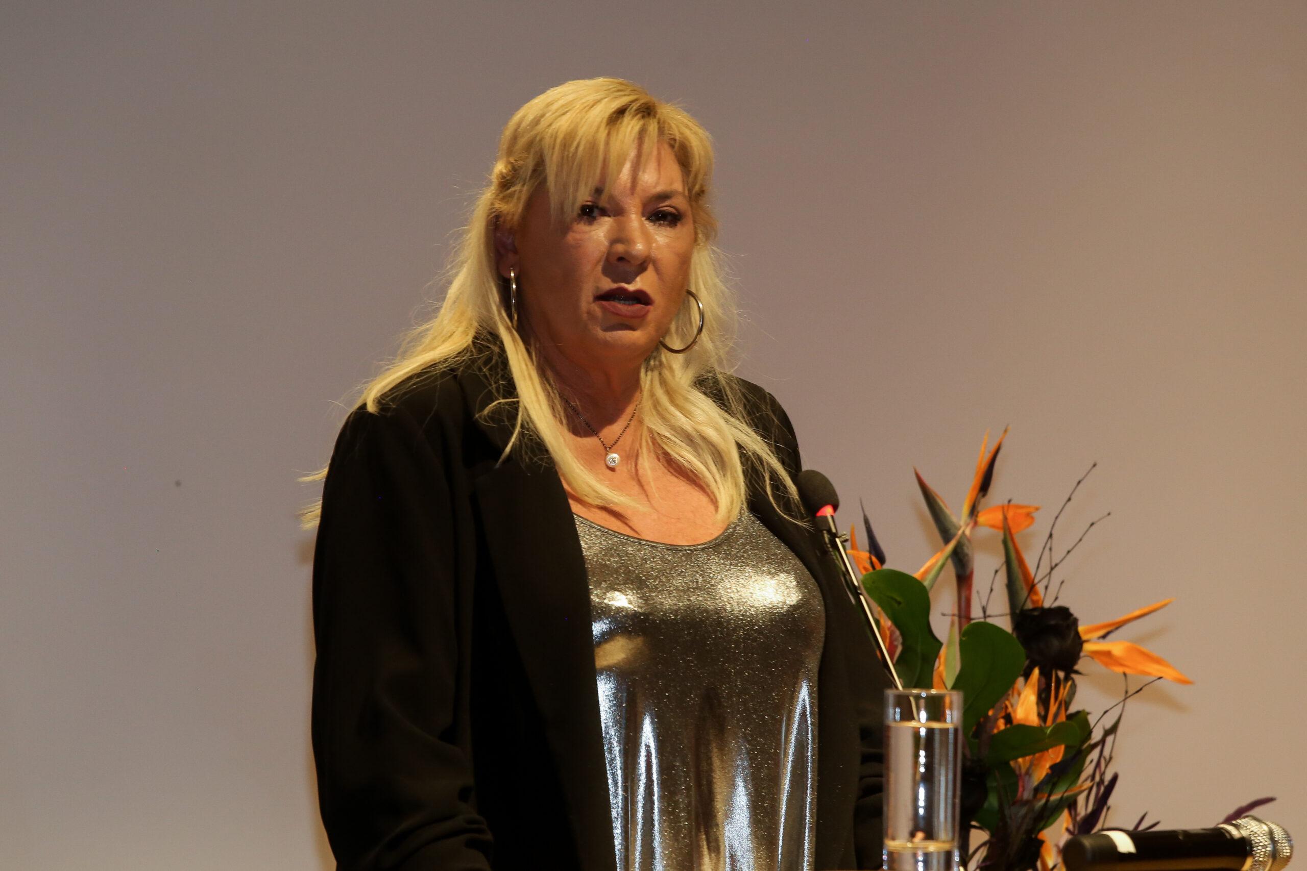 Δήμητρα Λιάνη Παπανδρέου: Ο Ανδρέας δεν είχε πέσει κάτω από 42% (vid)