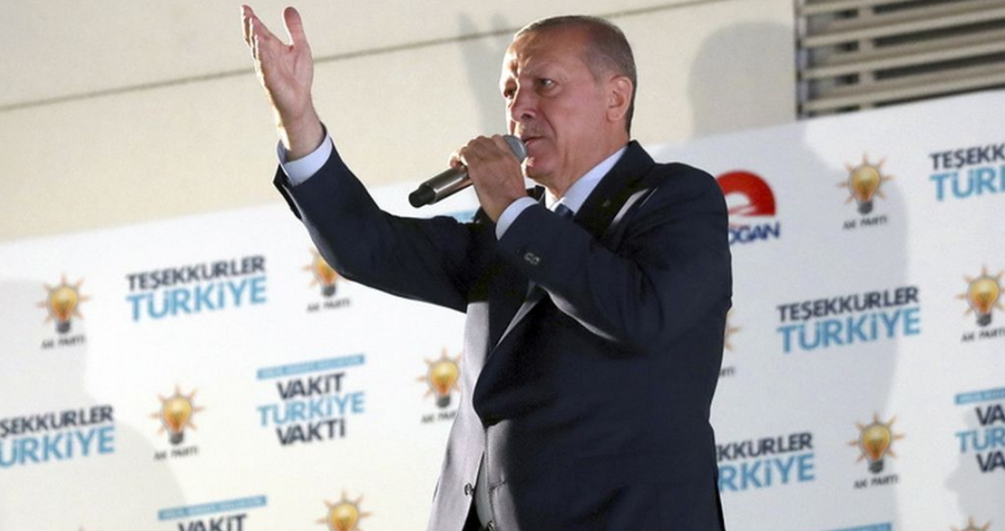 Ερντογάν: «Μέχρι να είναι οριστικά τα αποτελέσματα, συνεχίζουμε να προστατεύουμε τη βούληση του έθνους μας»