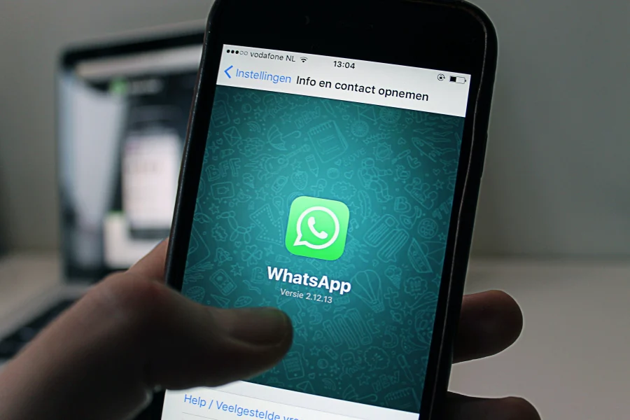 Η εφαρμογή «WhatsApp» μας ακούει χωρίς να θέλουμε, η απάντηση της εταιρίας