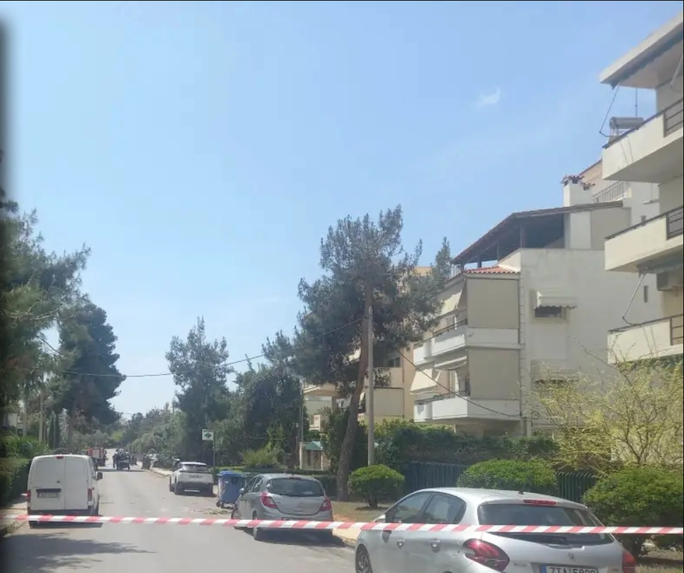 Γλυφάδα: Ανθυπασπιστής Λιμενικού έβαλε φωτιά σε αυτοκίνητο γυναίκας αξιωματικού και πέταξε χειροβομβίδα στο σπίτι της