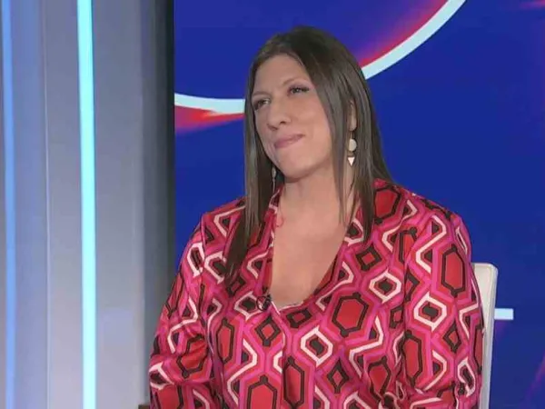 Μαθήτριες πήραν την Κωνσταντοπούλου για να τις σώσει από τους χάκερ (ΒΙΝΤΕΟ)