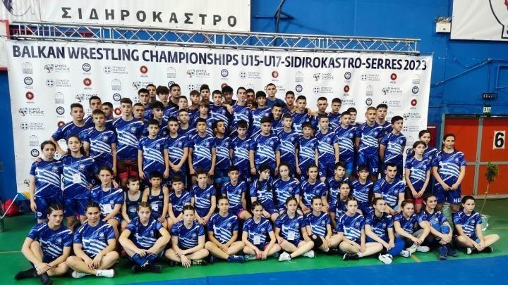 Σέρρες: Πολλά τα ελληνικά μετάλλια στο Βαλκανικό πάλης U15-U17