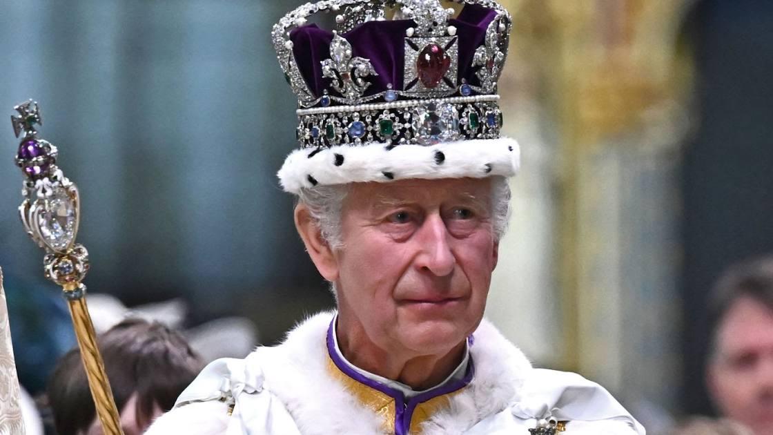 Ολοκληρώθηκε η στέψη του Βασιλιά Καρόλου – Η επιστροφή στο Μπάκιγχαμ
