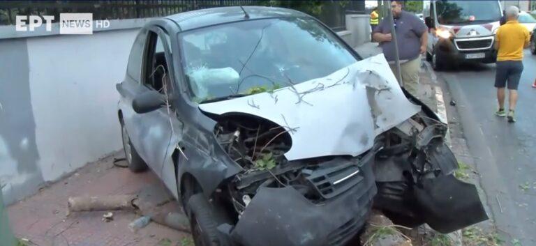 Τροχαίο στην Πειραιώς, στο ύψος της Ιερά Οδού, μετά από καταδίωξη – Μετ’ εμποδίων η κυκλοφορία