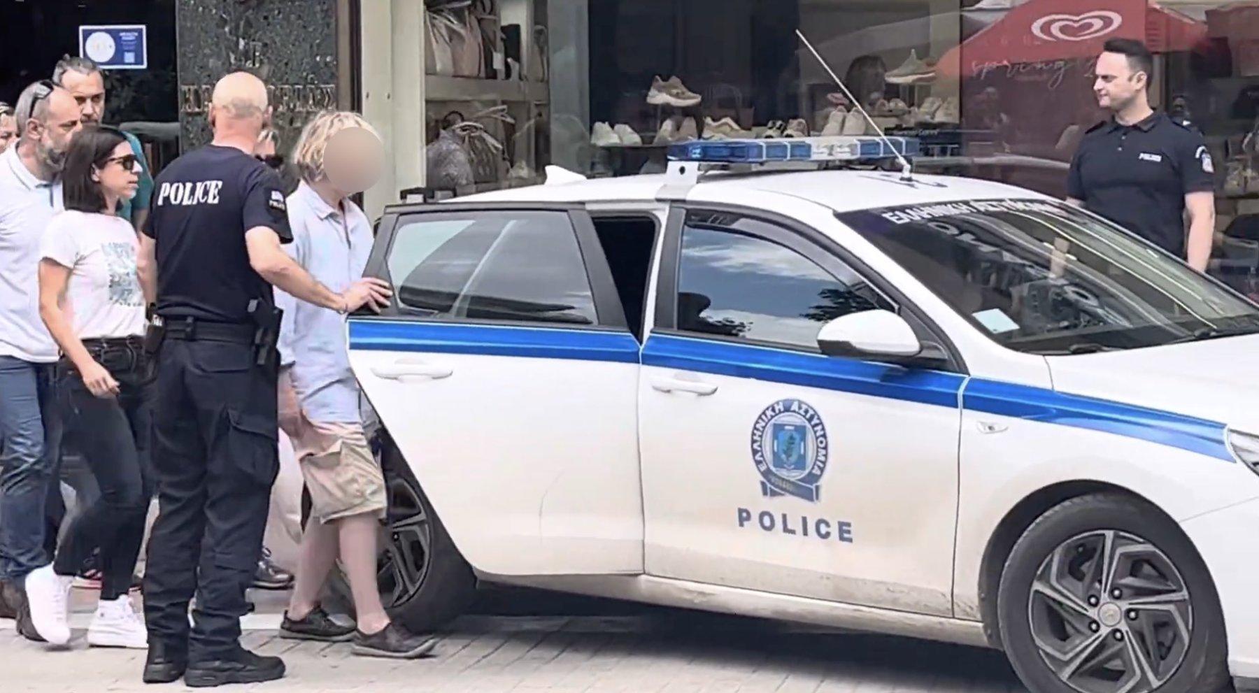 Αίσιο τέλος για την Ιρλανδή δημοσιογράφο, που απειλούσε να πέσει από το μπαλκόνι του ξενοδοχείου στη Λάρισα
