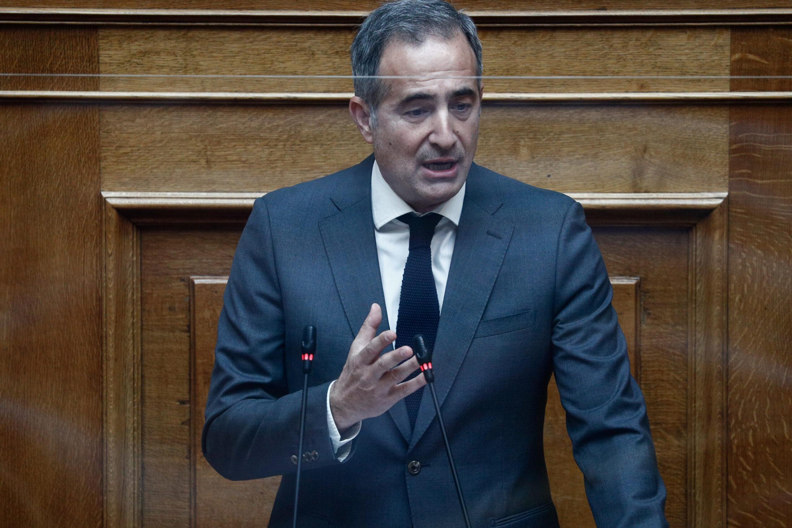 Αυτός είναι ο νέος ΥΜΑΘ Στάθης Κωνσταντινίδης