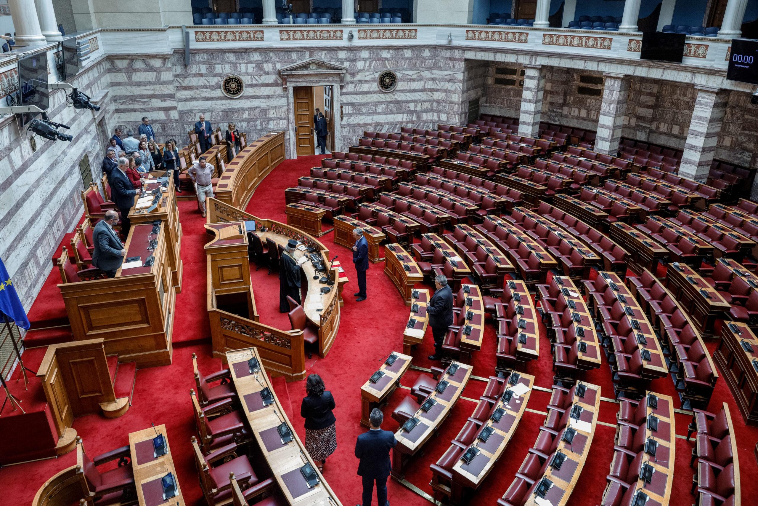 Εκλογές 2023: Δεύτερη φορά στην ιστορία δημιουργείται οκτακομματική Βουλή