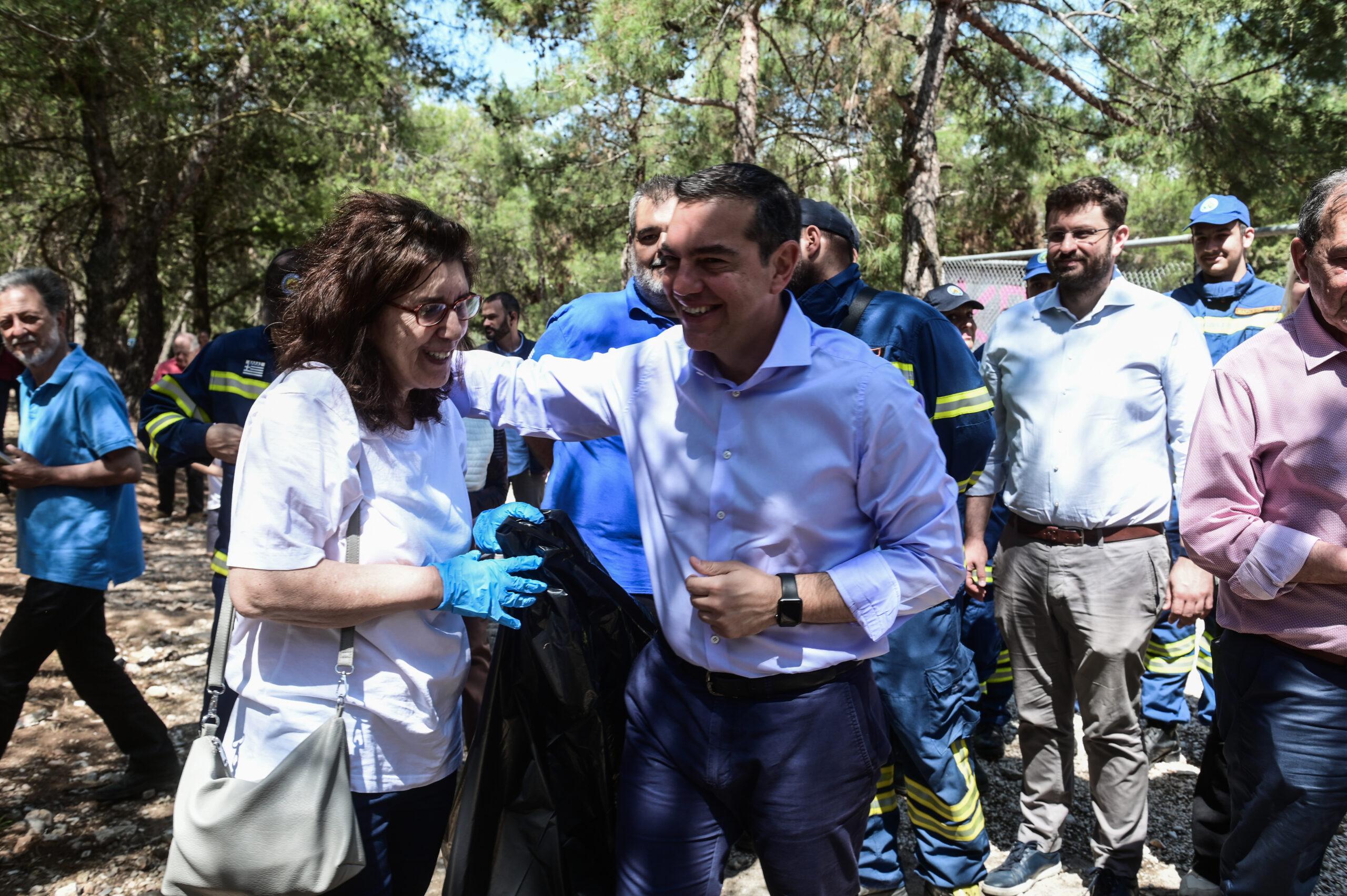 Εκλογές 2023 – Αλ. Τσίπρας: Επίσκεψη στο Κέντρο Προστασίας Δασών – «Μέρα συναγερμού για την κλιματική κρίση»