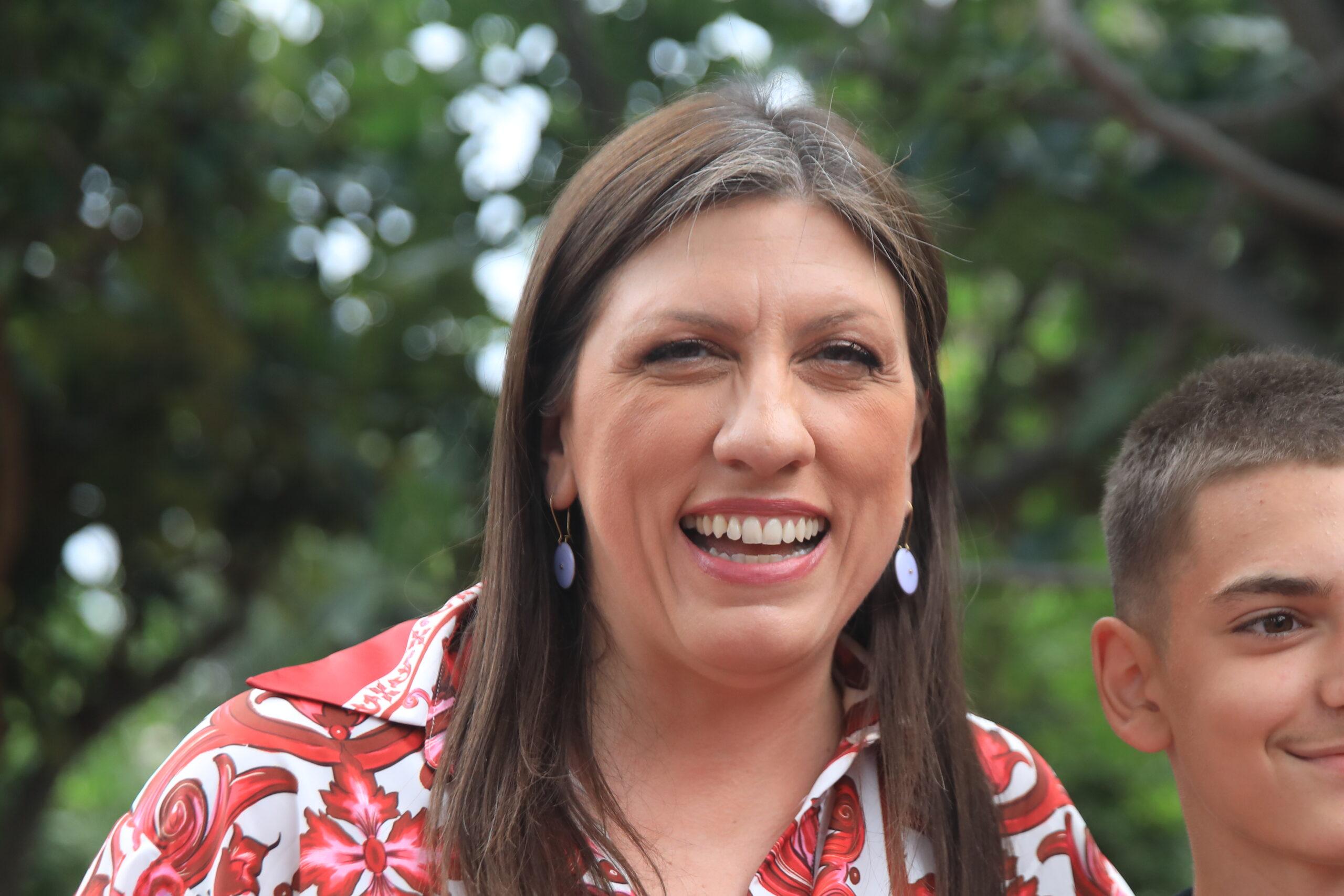 Στη Μύκονο με τον σύντροφό της η Ζωή Κωνσταντοπούλου