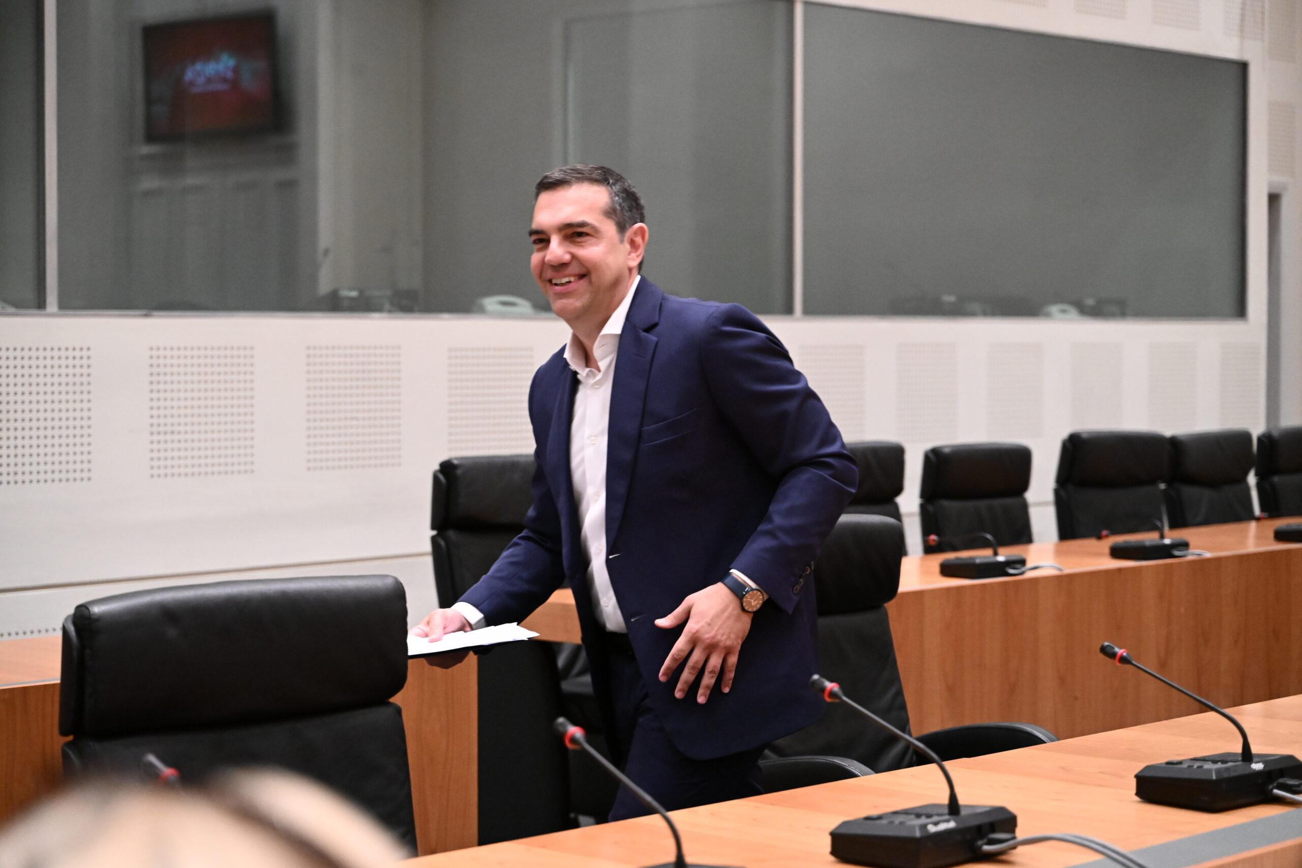 ΣΥΡΙΖΑ: Το παρασκήνιο της παραίτησης του Αλ. Τσίπρα – «Δεν μπορώ να το σηκώσω όλο αυτό»