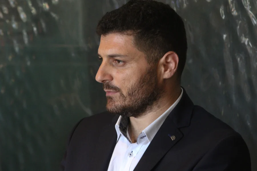 Διονύσης Τεμπονέρας: Προτείνει συνεργασία ΣΥΡΙΖΑ – ΠΑΣΟΚ στις αυτοδιοικητικές εκλογές