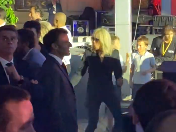 Ο χορός της Μπριζίτ Μακρόν που έγινε viral – Δείτε βίντεο