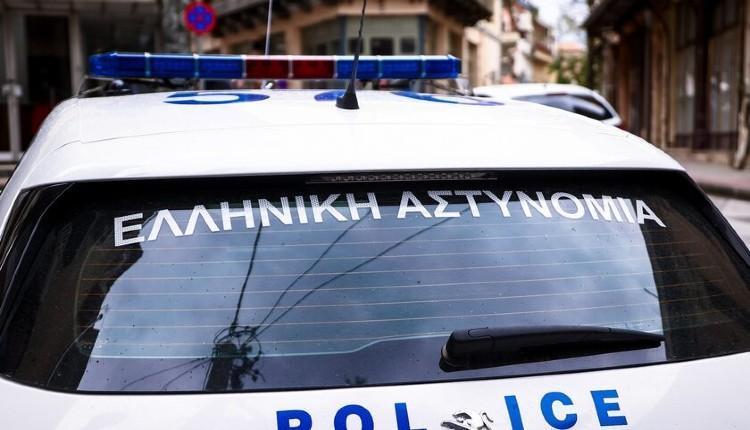 Μεσολόγγι: Συνελήφθη πατέρας γιατί άφησε την 4χρονη κόρη του μέσα στο κλειδωμένο όχημά του