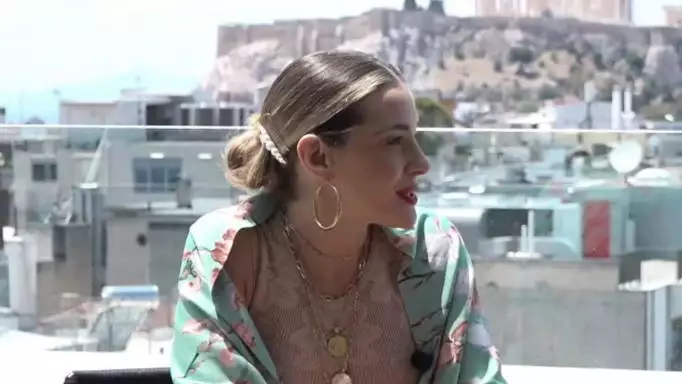 Νατάσα Μποφίλιου: «Στη φυλή μου οι άνθρωποι ξεχωρίζουν από τη βαθιά πίστη στην αγάπη»