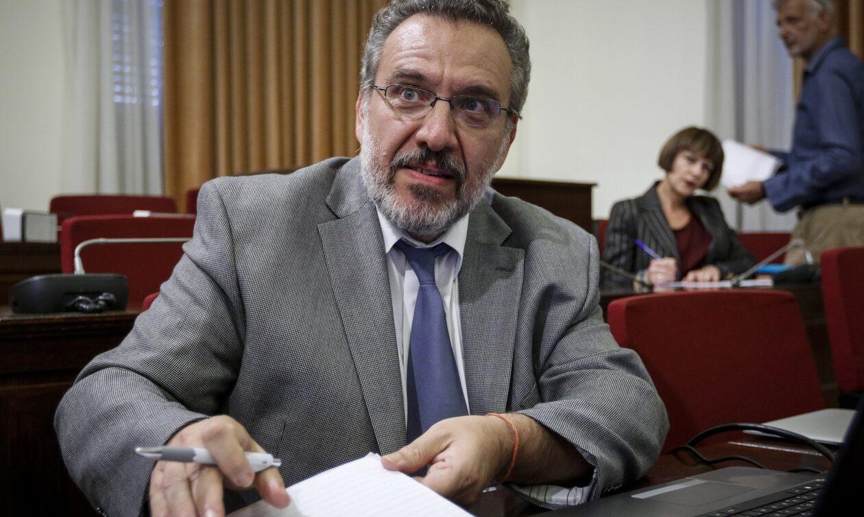 Τα… γυρίζει ο Ηλιόπουλος: «Συγγνώμη, δεν εννοώ ότι φοροδιαφεύγουν οι οδοντίατροι»