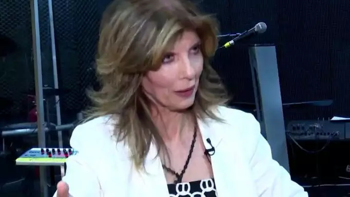 Κατερίνα Στανίση: «Έχω βάλει τα κλάματα πάνω στη σκηνή, γύριζα από πίσω για να μη φαίνομαι»