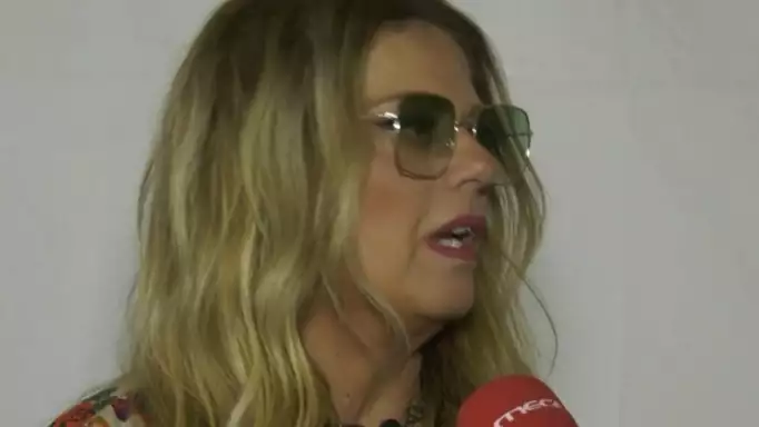 Ελένη Τσαλιγοπούλου: «Είμαι 100% υπέρ της υιοθεσίας παιδιών από ομόφυλα ζευγάρια»