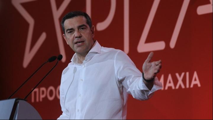 Τσίπρας προς μαθητές: «Ελπίζω να μην αντιγράψατε σήμερα Μητσοτάκη και Σκέρτσο» (ΒΙΝΤΕΟ)