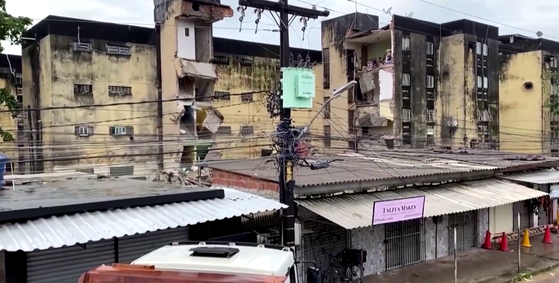 Βραζιλία: Τουλάχιστον 8 νεκροί από κατάρρευση πολυκατοικίας (vid)