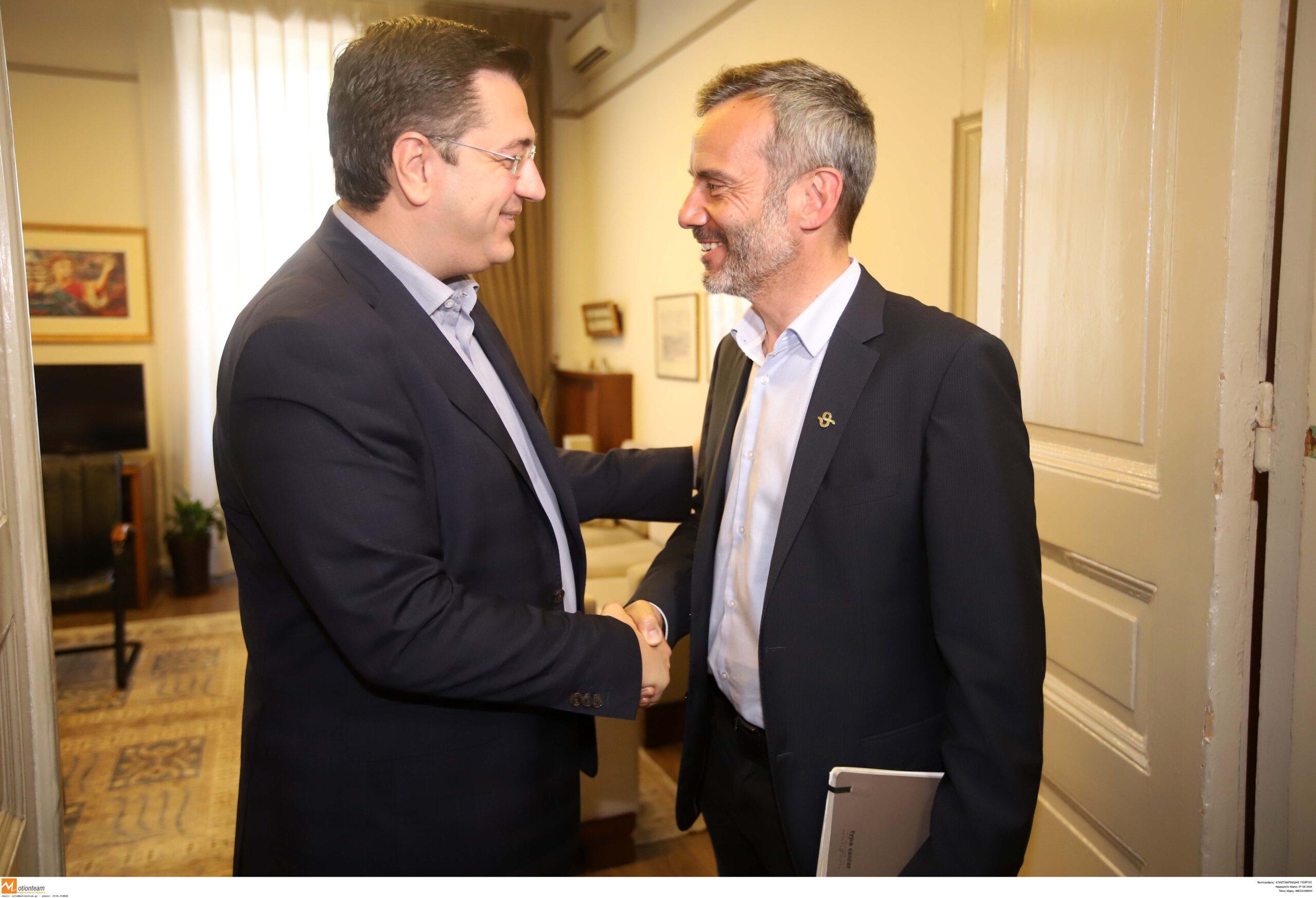 Θεσσαλονίκη – Fly Over: «Να μην επιβαρυνθεί το κυκλοφοριακό της πόλης» – Προβληματισμένοι Απ. Τζιτζικώστας και Κ. Ζέρβας για τα έργα στον περιφερειακό