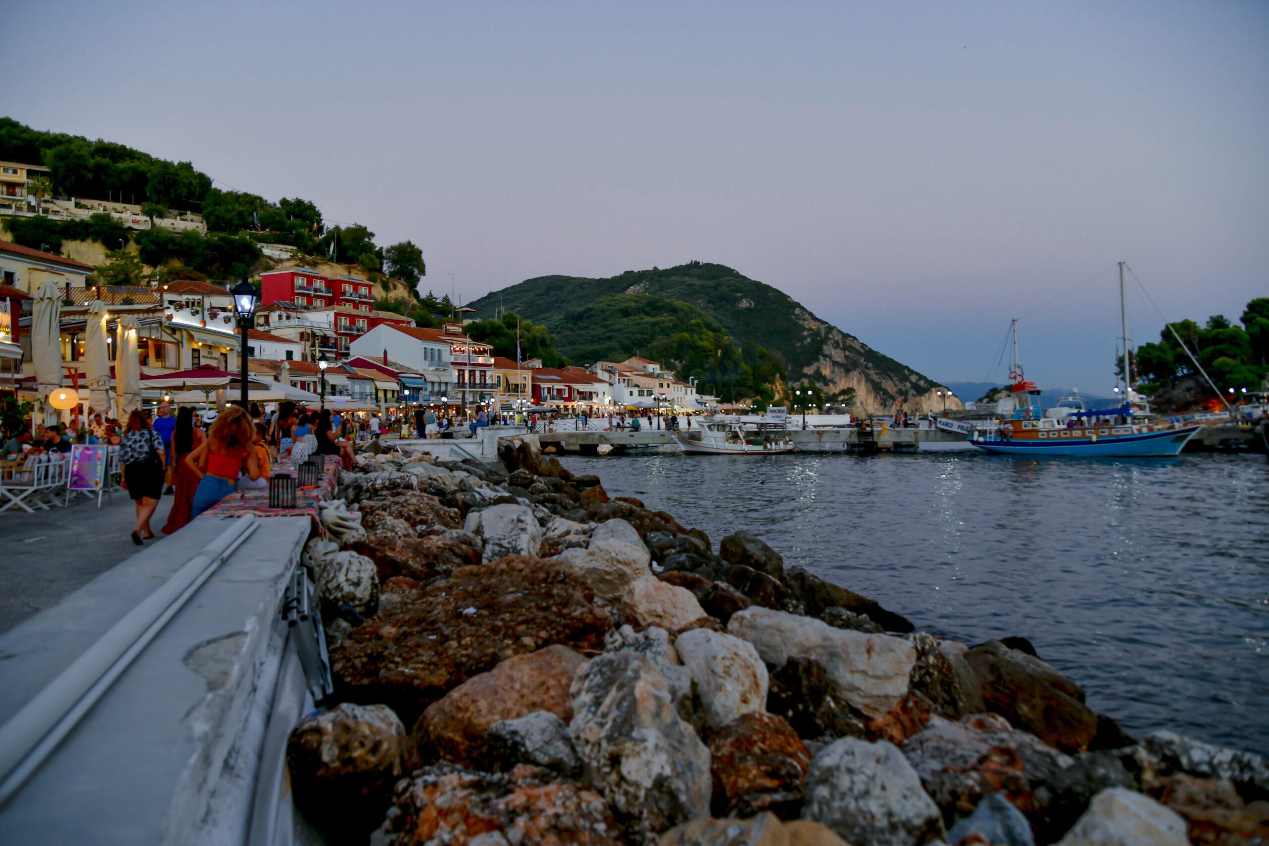 Πάργα: Εργαζόμενος σε beach bar έπεσε θύμα ξυλοδαρμού επειδή ζήτησε τα δεδουλευμένα του