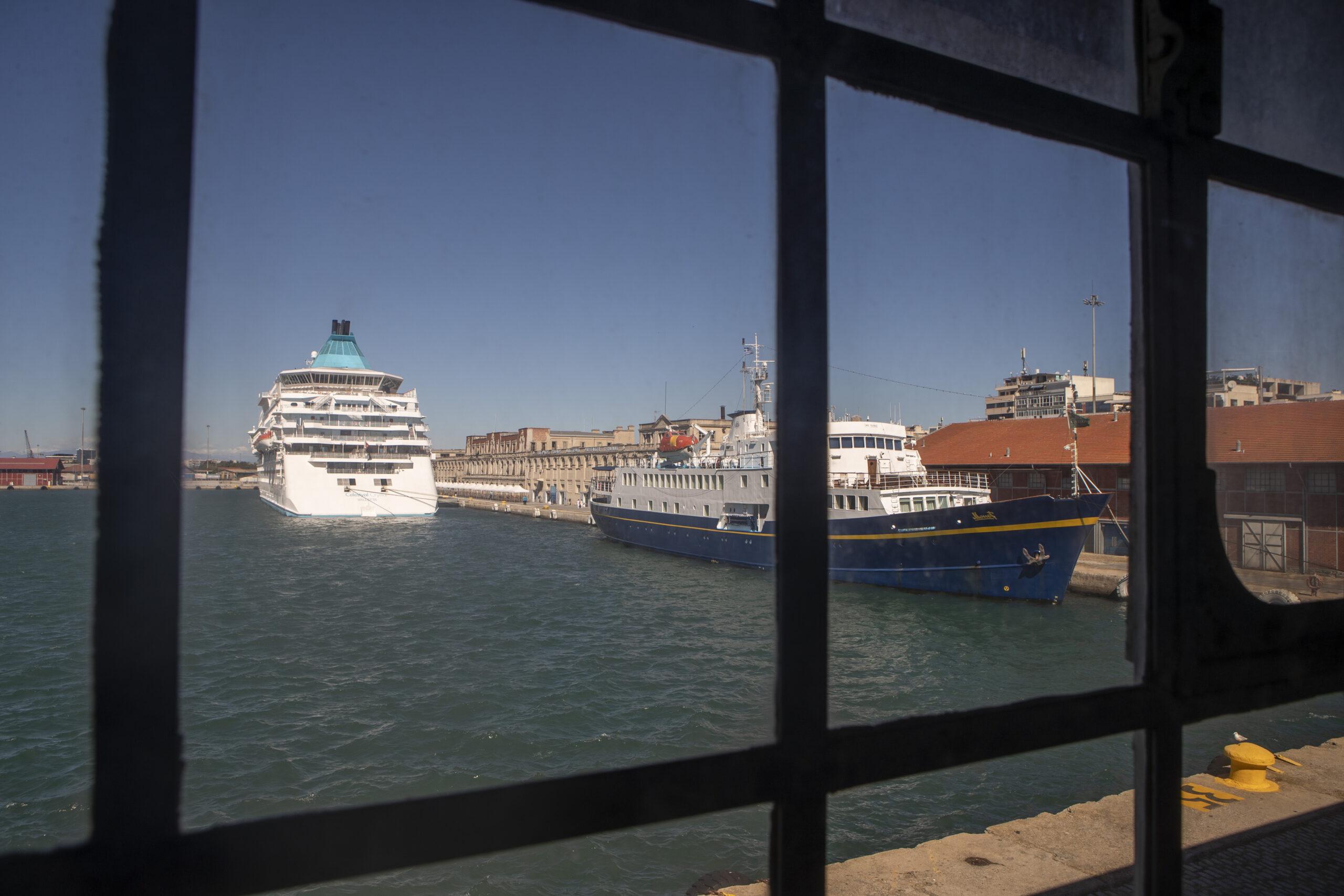 Θεσσαλονίκη: Ηλικιωμένος έπεσε στον Θερμαϊκό – Διακομίσθηκε στο «Παπαγεωργίου»